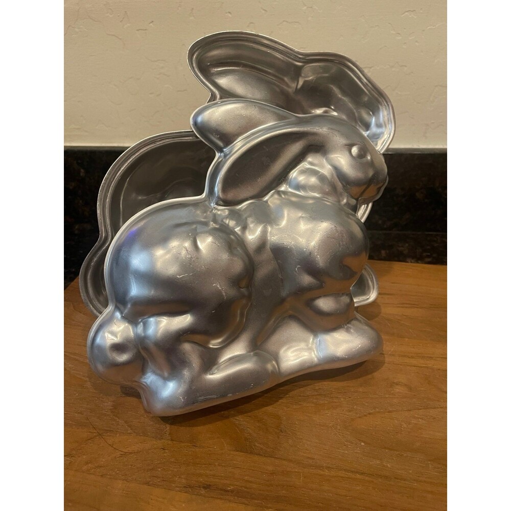 Aluminum bunny mold